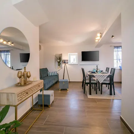 Caterina By Interhome *